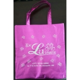 venda de sacolas em tnt personalizadas preço Leblon